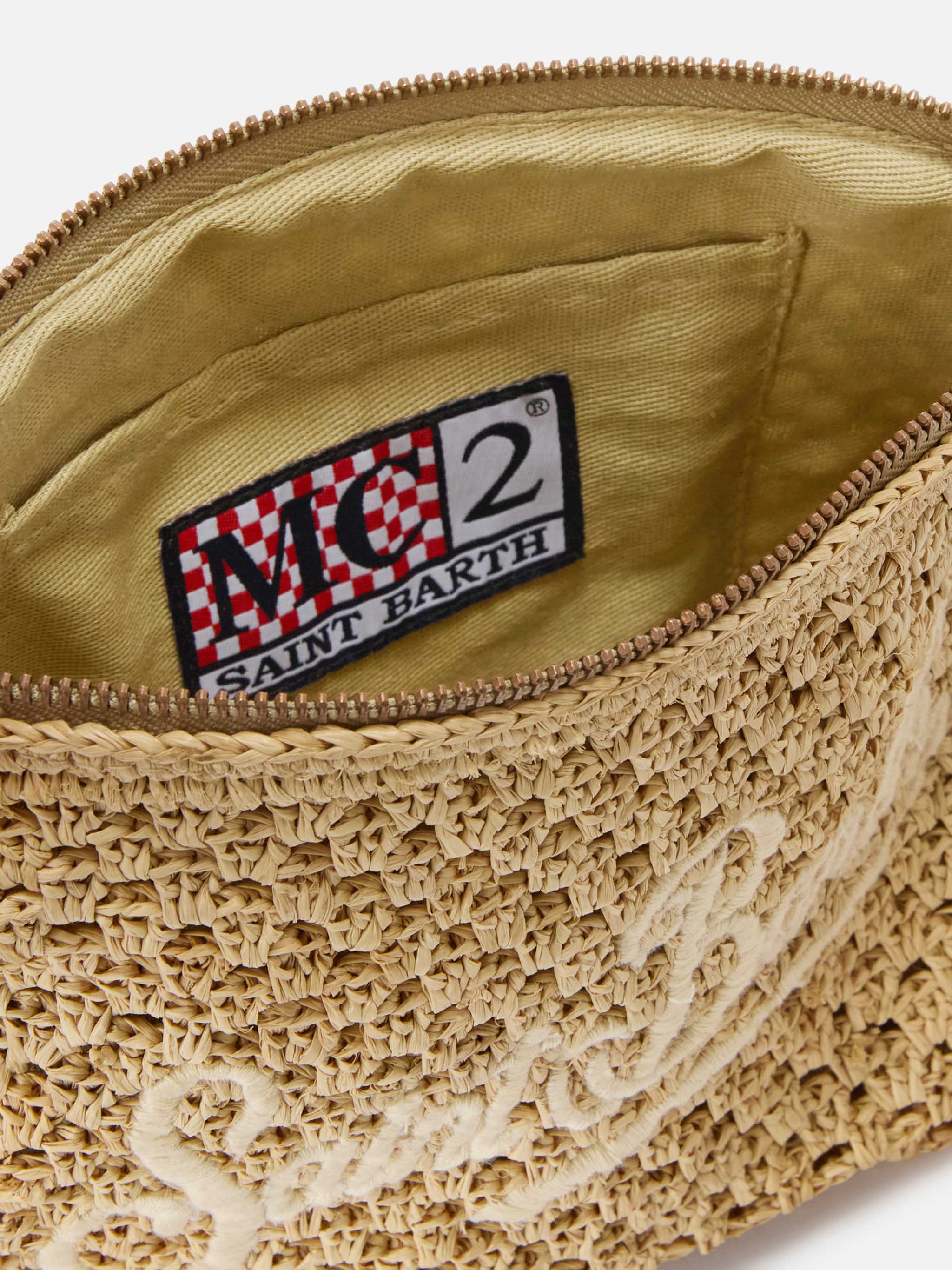 Pouch in rafia intrecciata naturale con logo ricamato